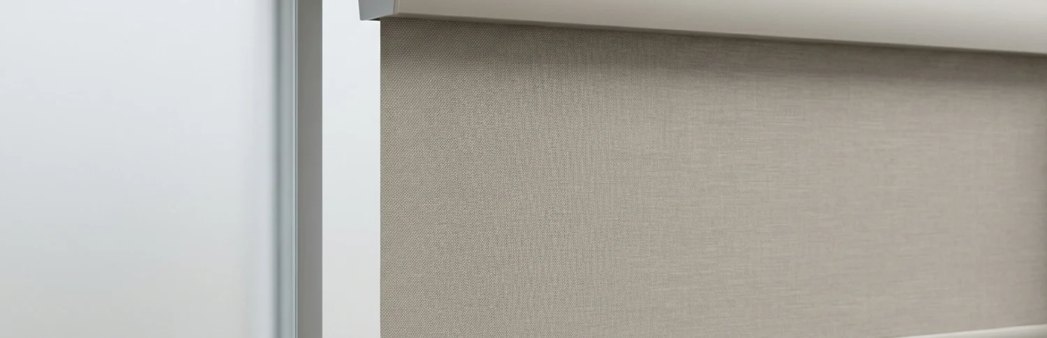 7 tips om grote ramen rustig te laten ogen met passende binnen zonwering. 7 tips om grote ramen rustig te laten ogen met passende binnen zonwering.