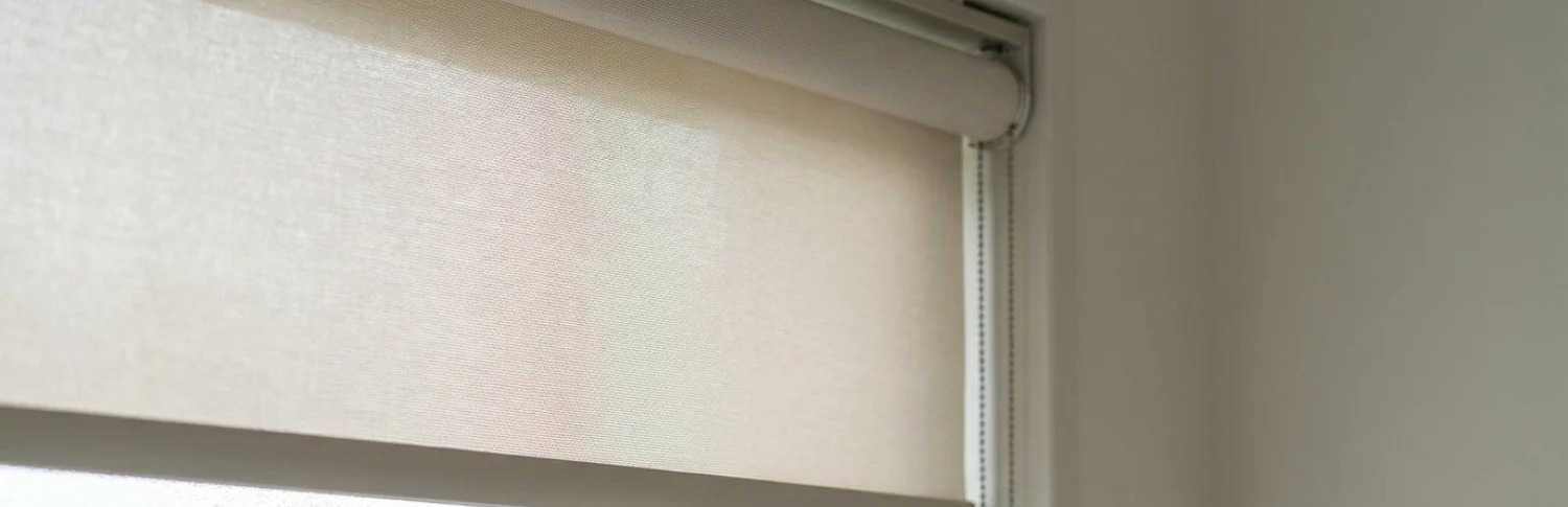 Hoe werkt binnen zonwering samen met HR glas en goede kierdichting? Hoe werkt binnen zonwering samen met HR glas en goede kierdichting?