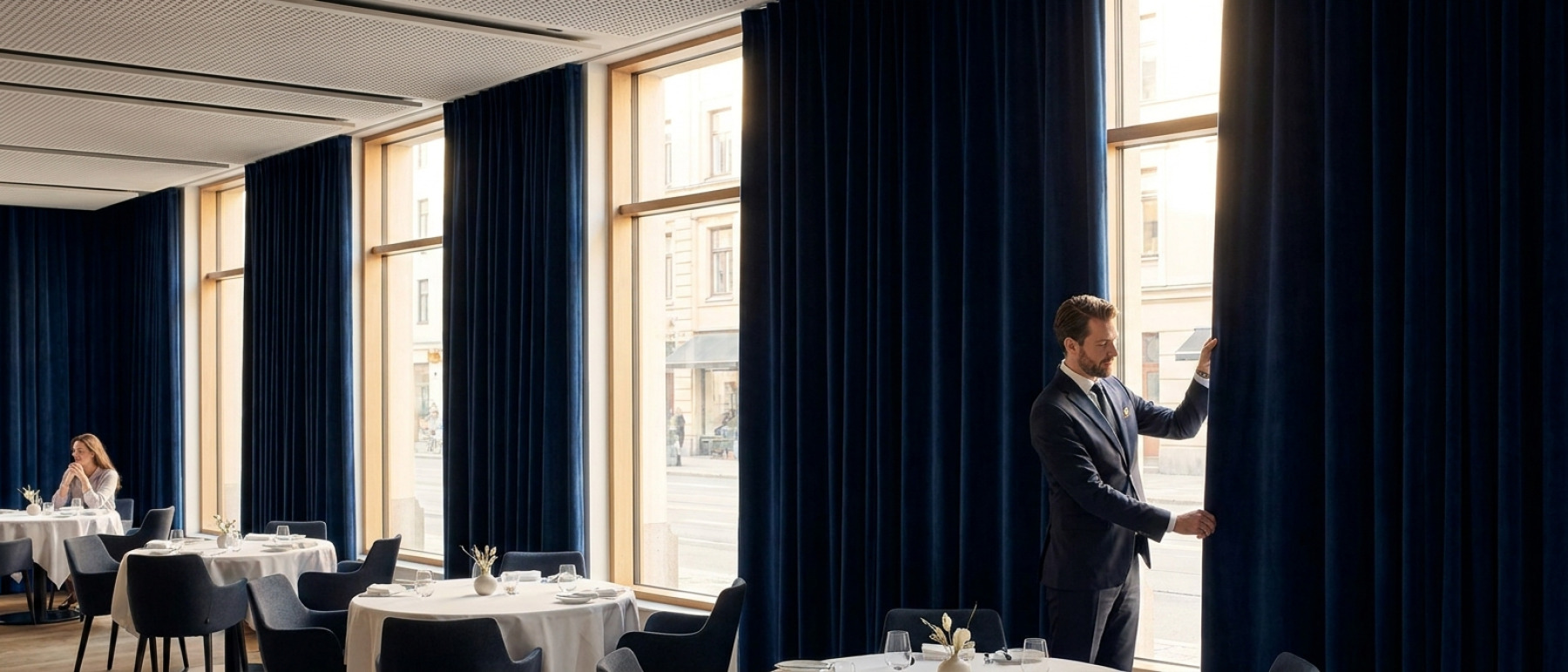Raamdecoratie Zo kies je gordijnen voor een restaurant waar sfeer en akoestiek verschil maken?